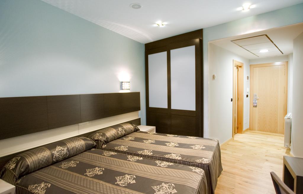 Hospedaje La Tortuga Santoña Buitenkant foto